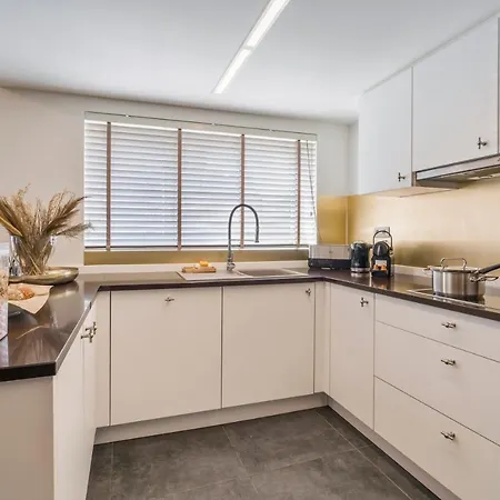 Sersea - Spacious House In With Garage Ostend