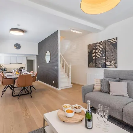 Sersea - Spacious House In With Garage Ostend