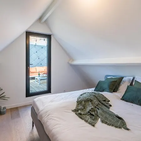 Sersea - Spacious House In With Garage Ostende